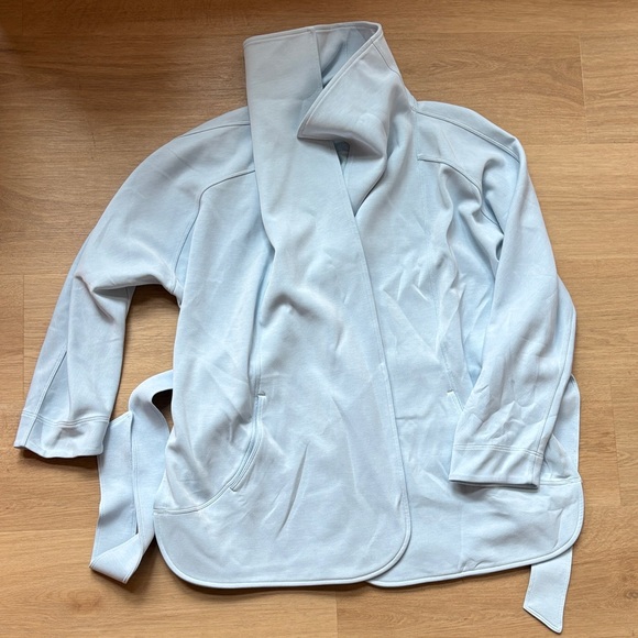 Lululemon Athletica Light Blue Softstreme Wrap - Picture 3 of 3